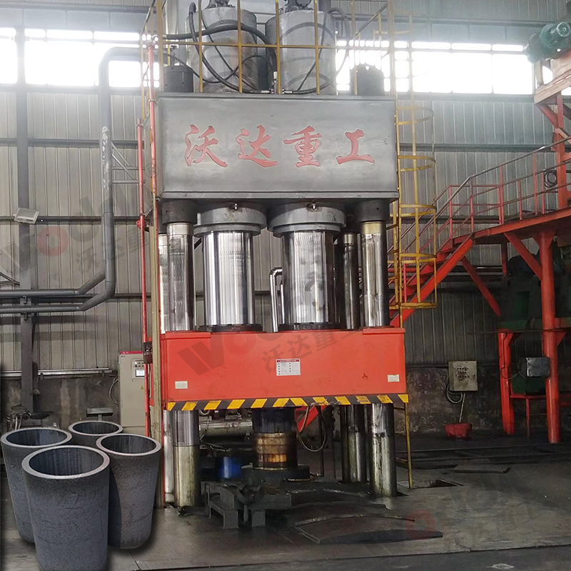 石墨坩堝自動化生產線_2000噸坩堝液壓機_200噸液壓機廠家
